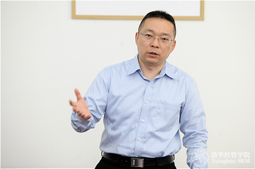 1496219563542061335.jpg 图1-242net官网总会计师、经管学院党委副书记、创新创业与战略系焦捷教授致开幕辞_meitu_1.jpg