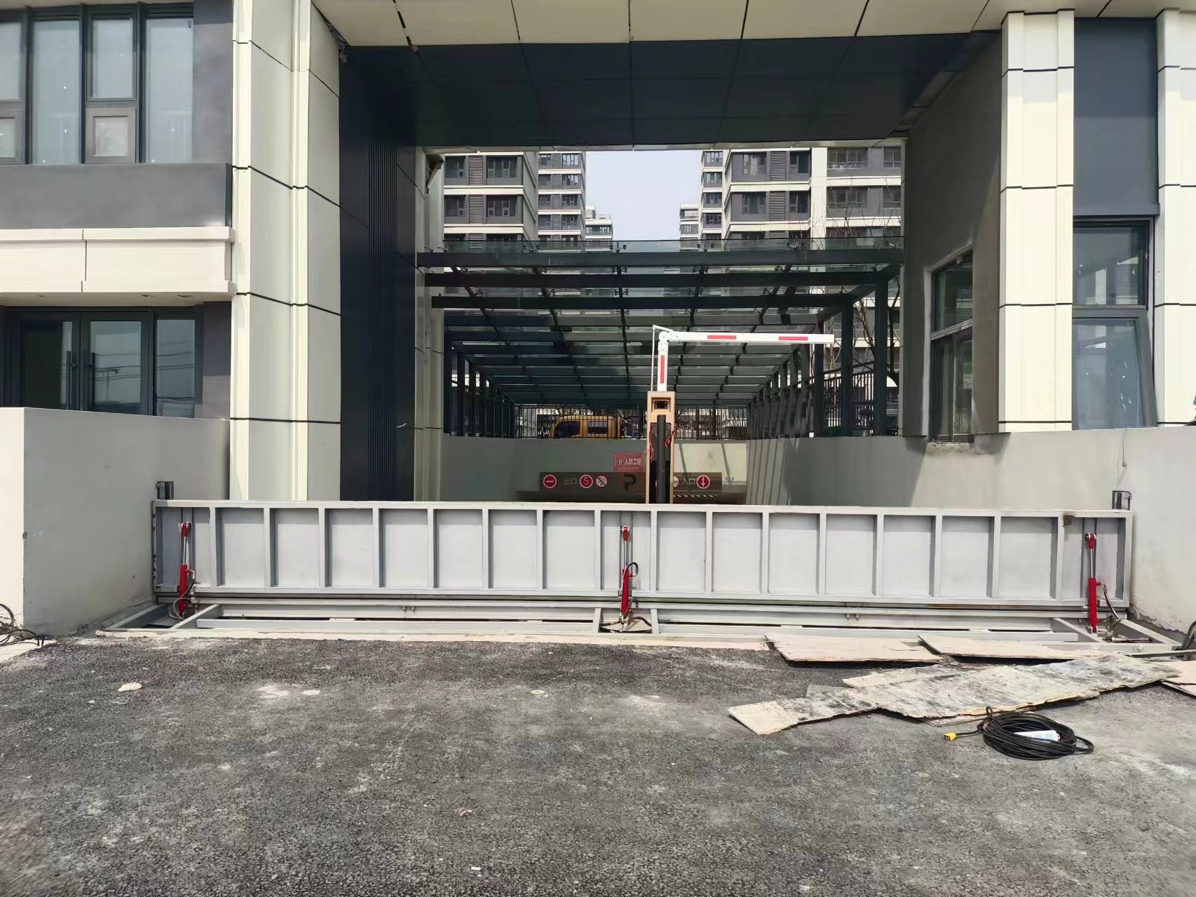 自动液压防洪闸